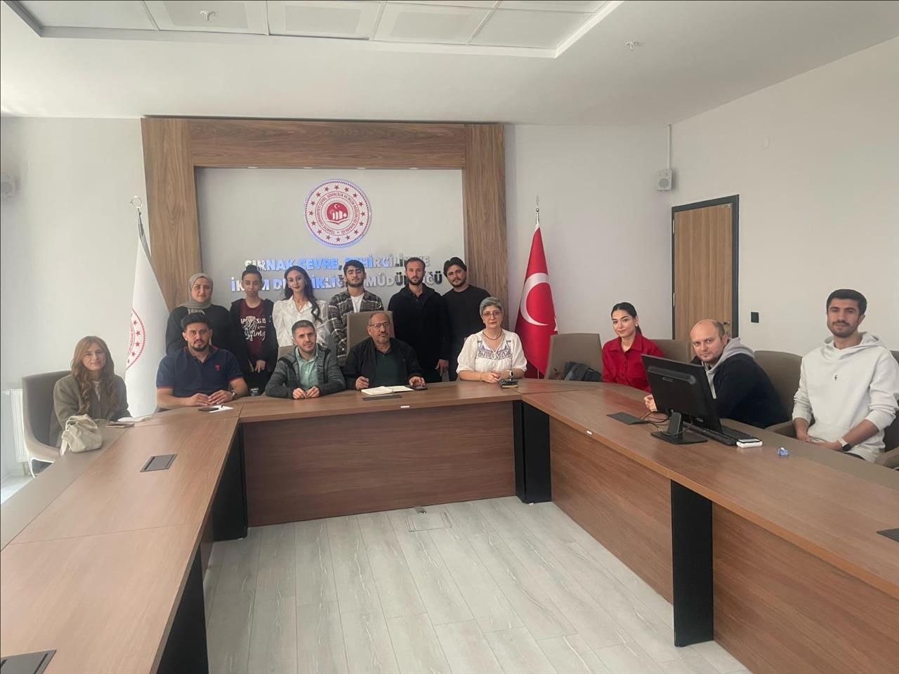 fakultemiz-ogrencilerinden-sirnak-cevre-sehircilik-ve-iklim-degisikligi-il-mudurlugune-ziyaret